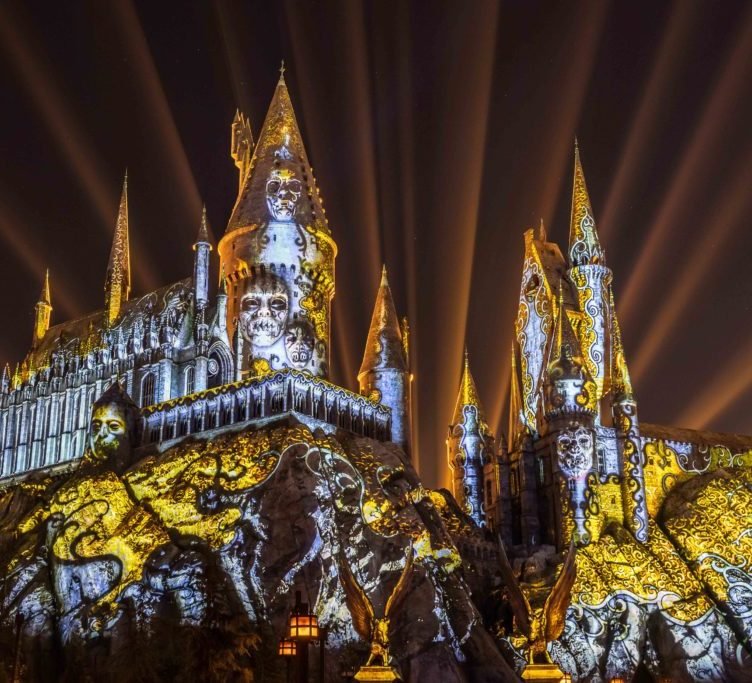 Dark Arts at Hogwarts Castle Coaster Actus